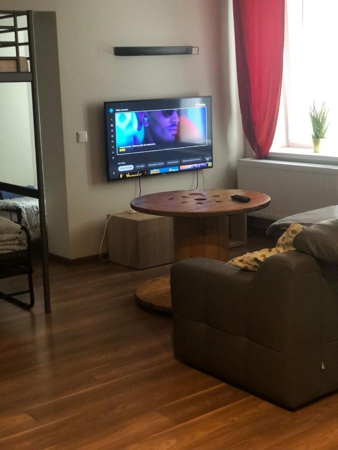 Apartament Srodmiescie 1 Sypialnia Oraz 1 Salon Waldenburg Exterior foto